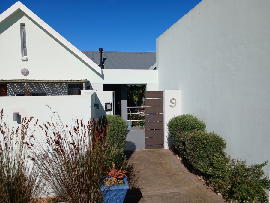 3 Bedroom Property for Sale in Stilbaai Wes Western Cape
